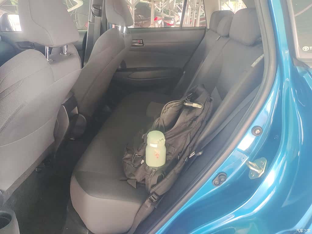 Toyota Frontlander, 2022 13