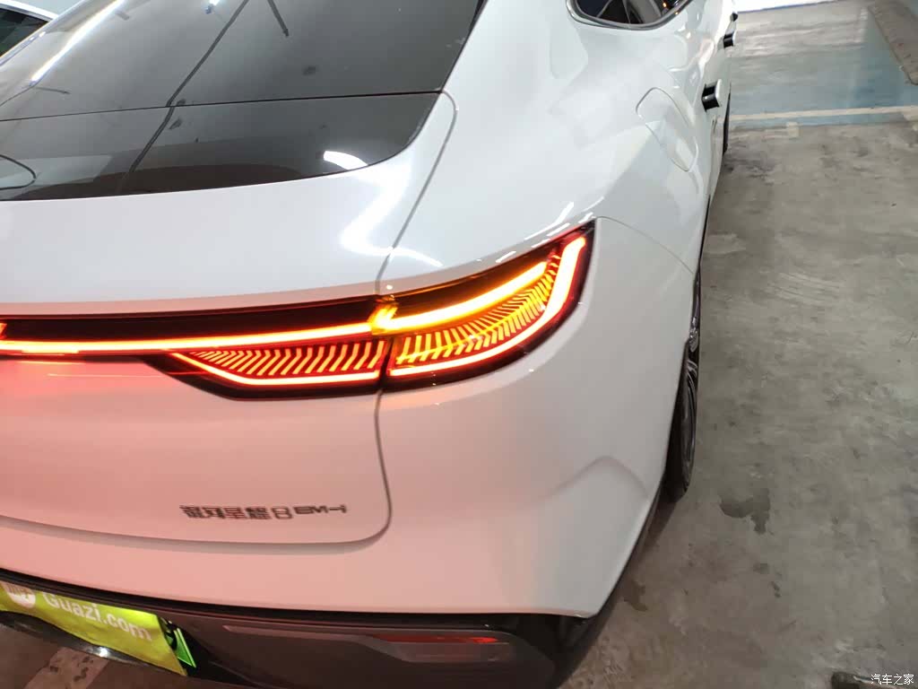 Geely 8, 2025 24