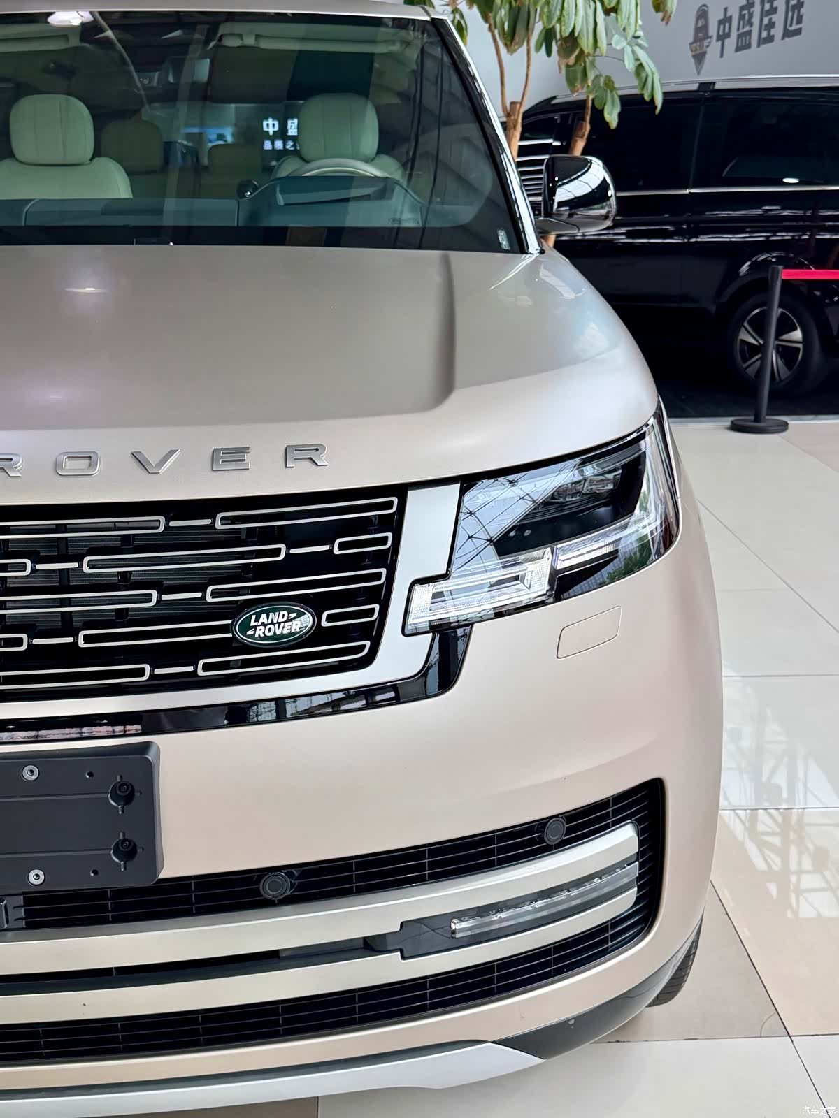 Land Rover Range Rover, 2026 3