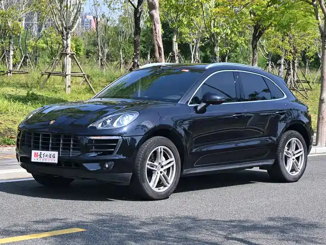 Porsche Macan 2017 — купить из Китая под заказ