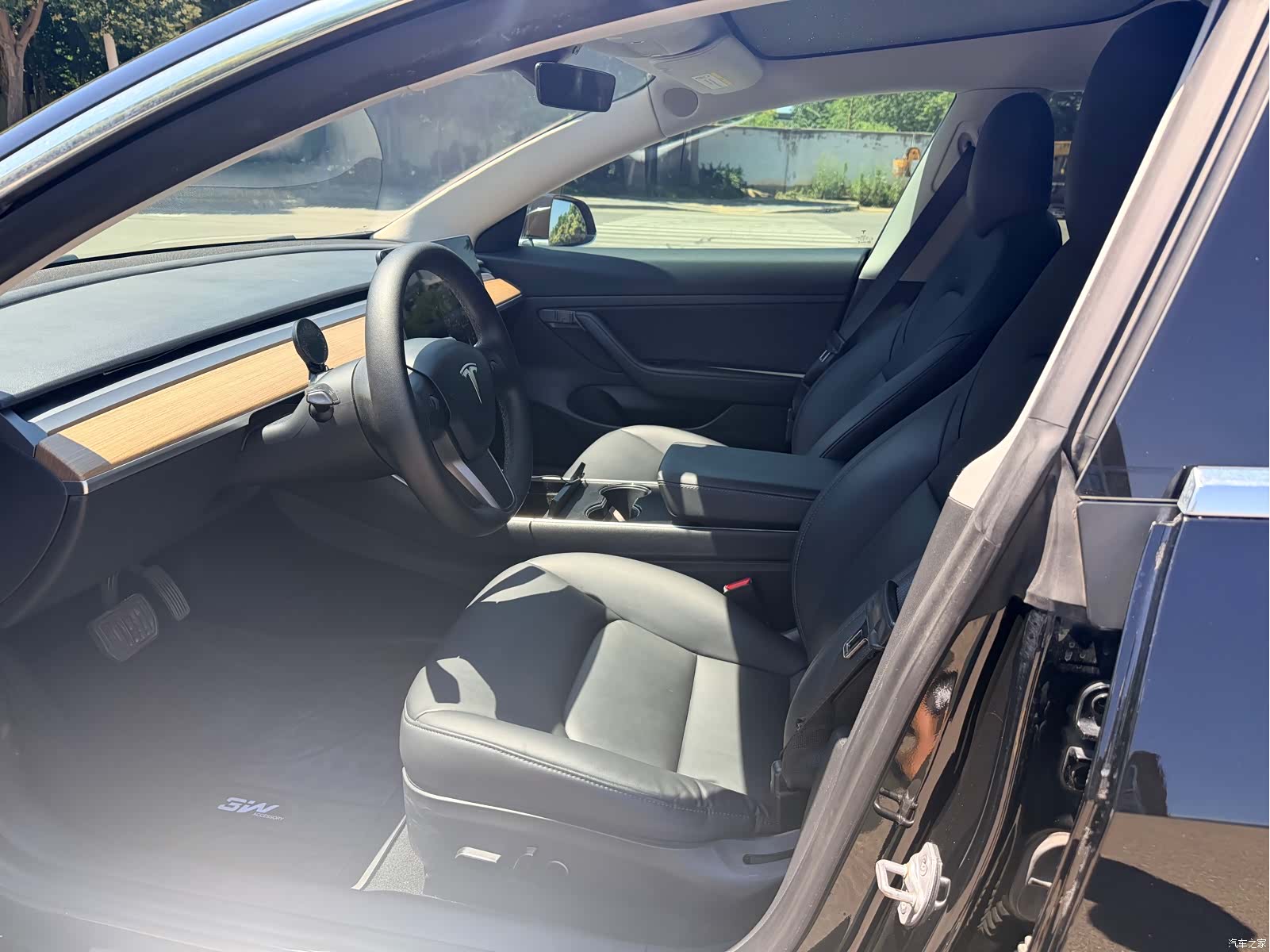 Tesla Model 3, 2021 все фото