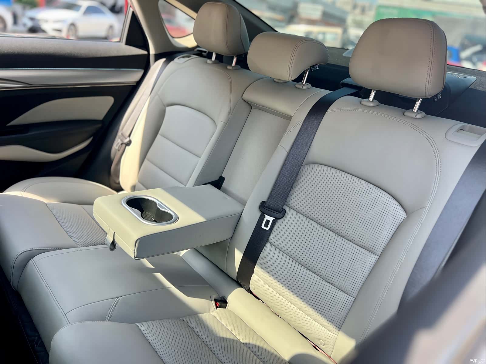 Geely Binray, 2018 6