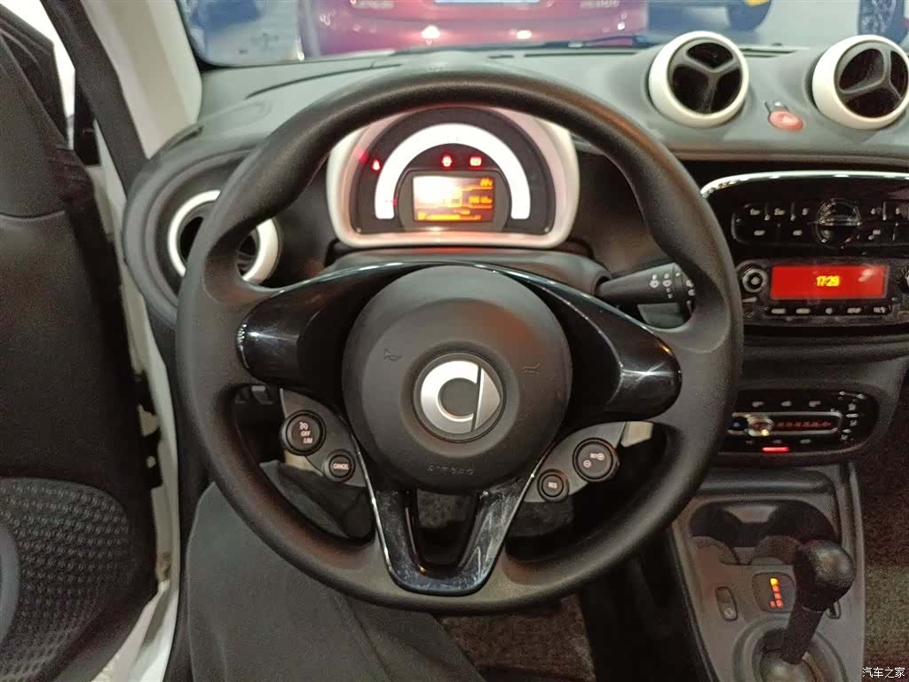Smart Fortwo, 2018 11