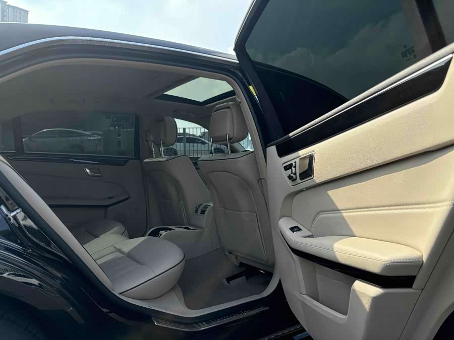 Mercedes-Benz E-Class 2015, фото 11