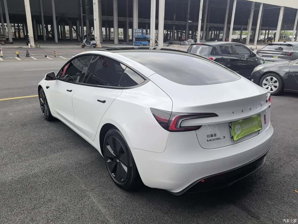 Tesla Model 3, 2024 все фото