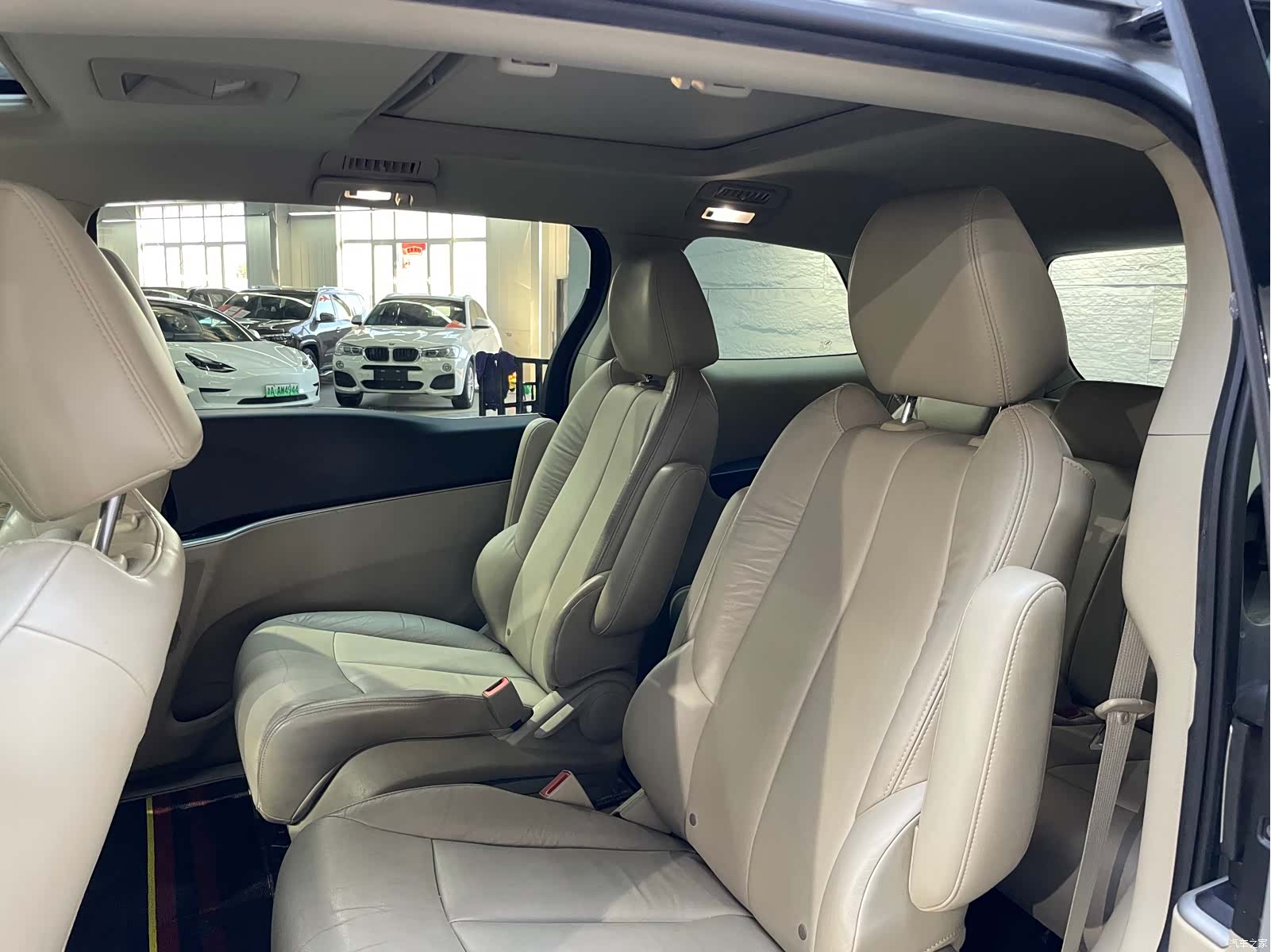 Toyota 180E, 2015 11