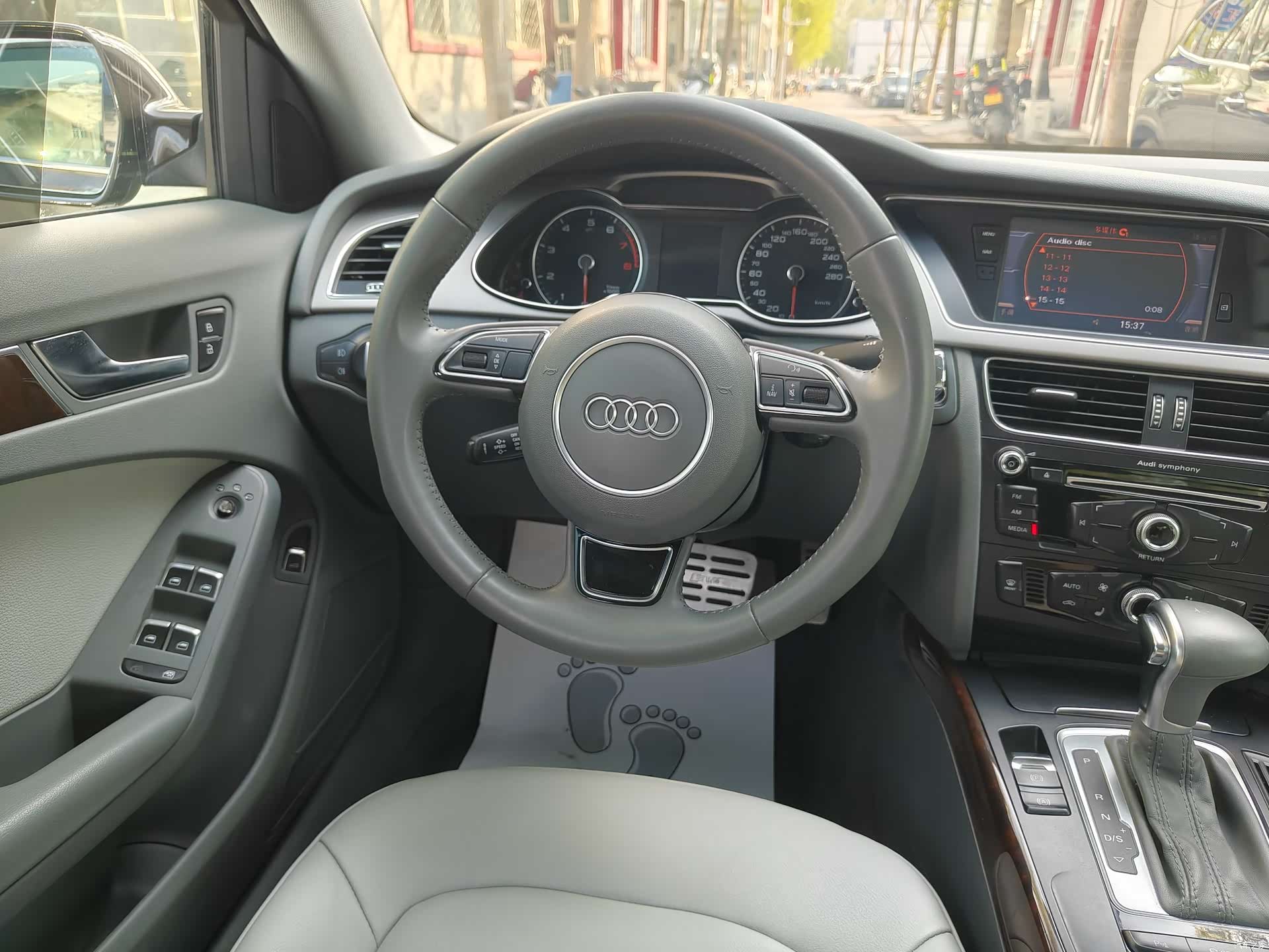 Audi A4L, 2014 6
