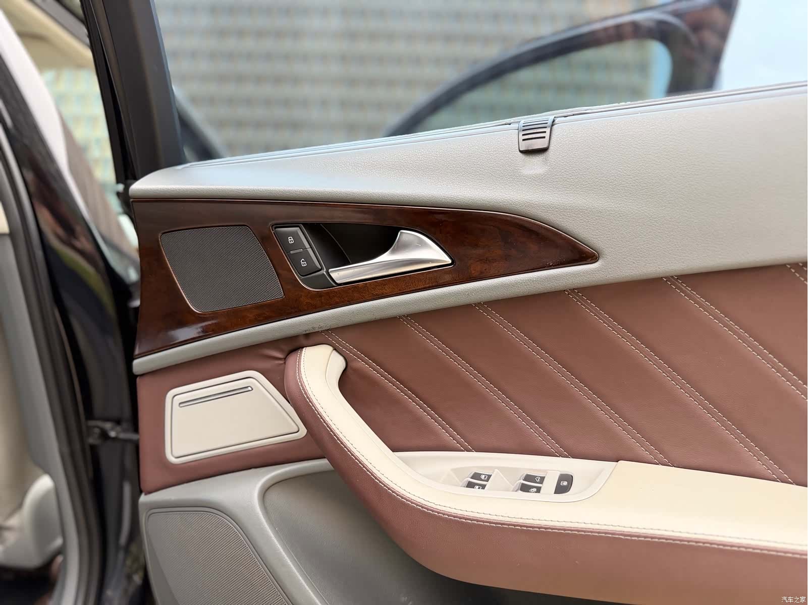 Audi A6L, 2014 20