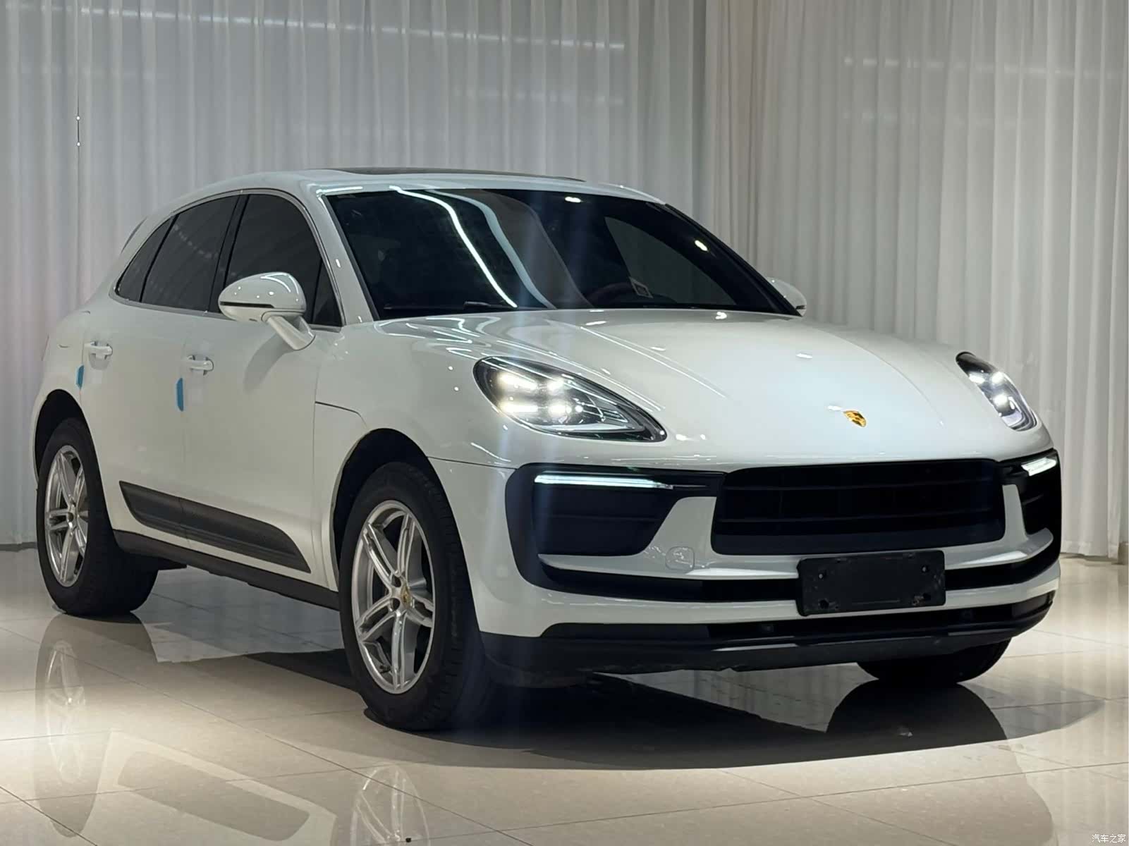 Porsche Macan, 2024 3