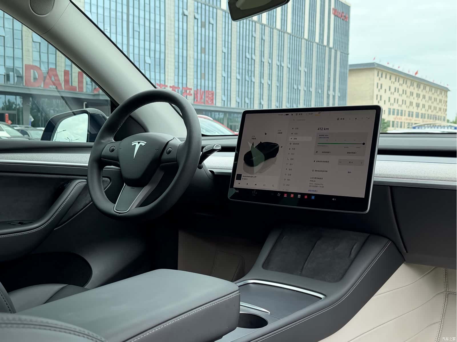 Tesla Model Y, 2024 14