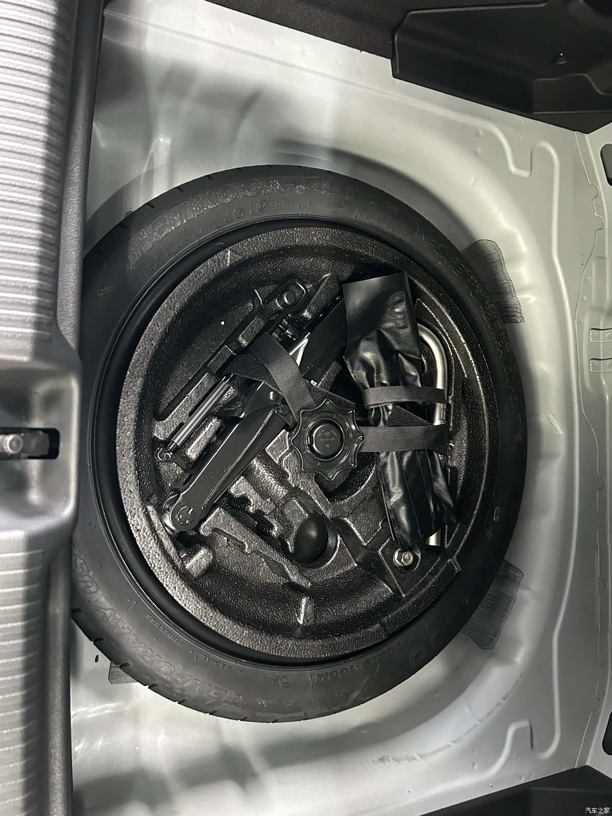 Audi Q2L, 2025 24