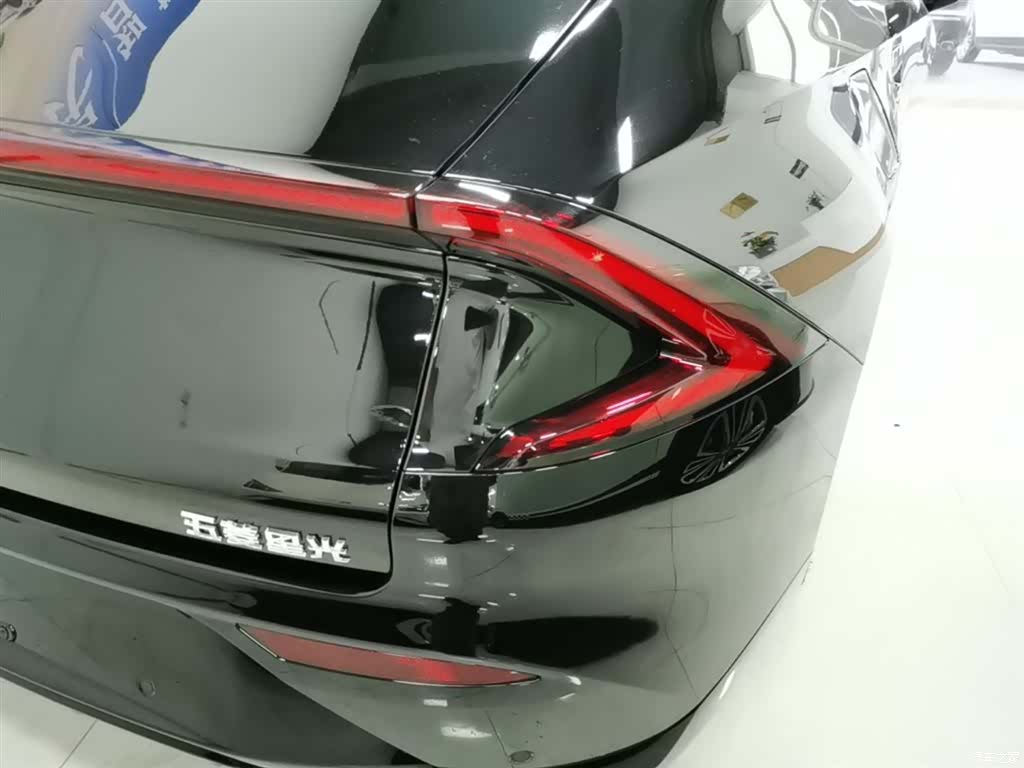 Wuling Starlight, 2025 8