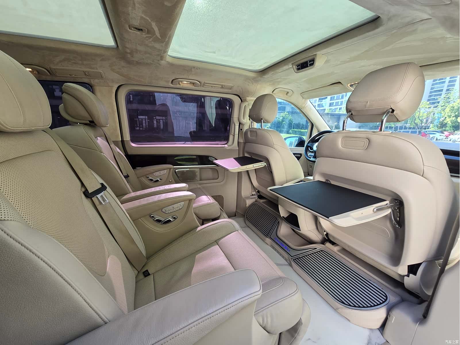Mercedes-Benz V-Class, 2017 6