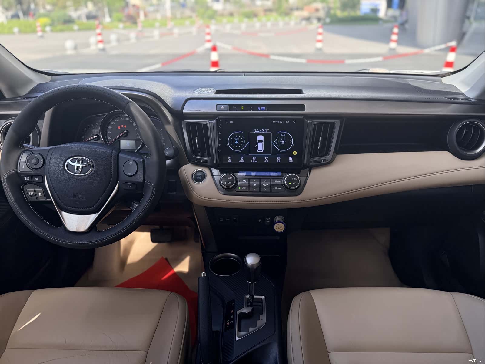 Toyota RAV4, 2015 18