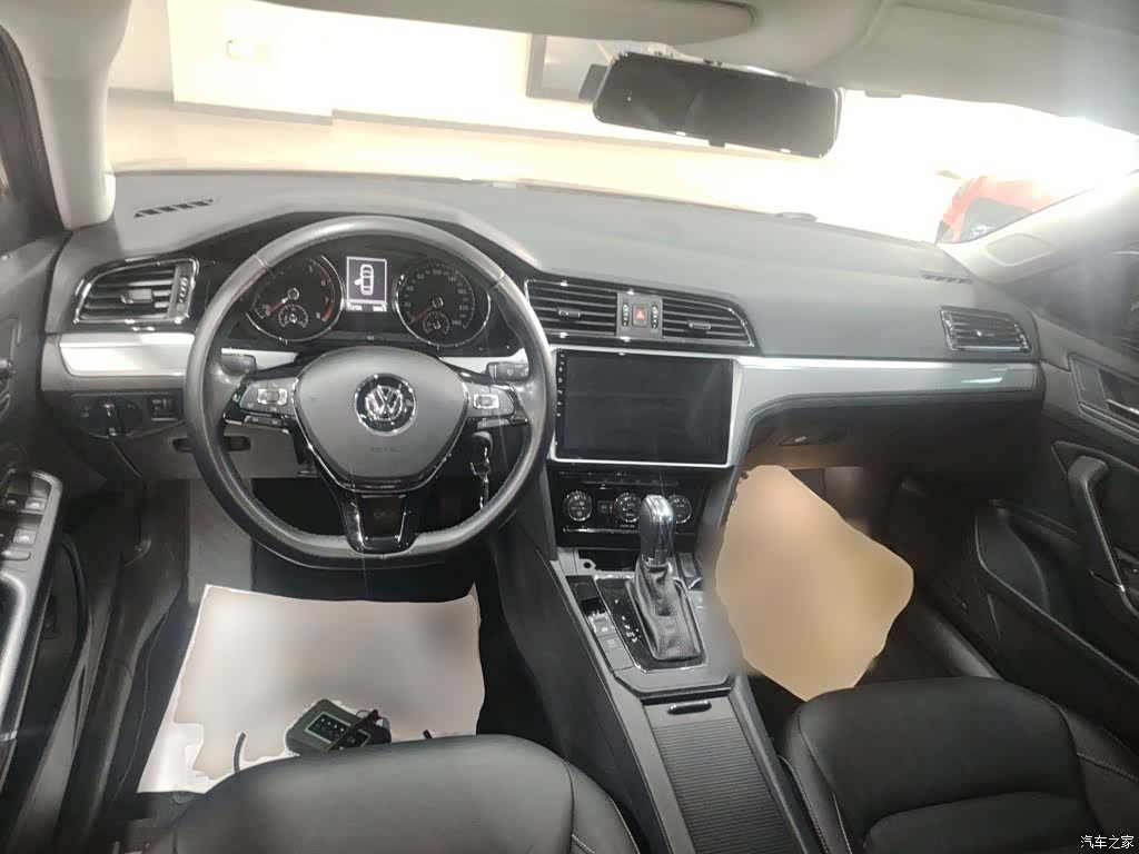 Volkswagen Lamando, 2016 6