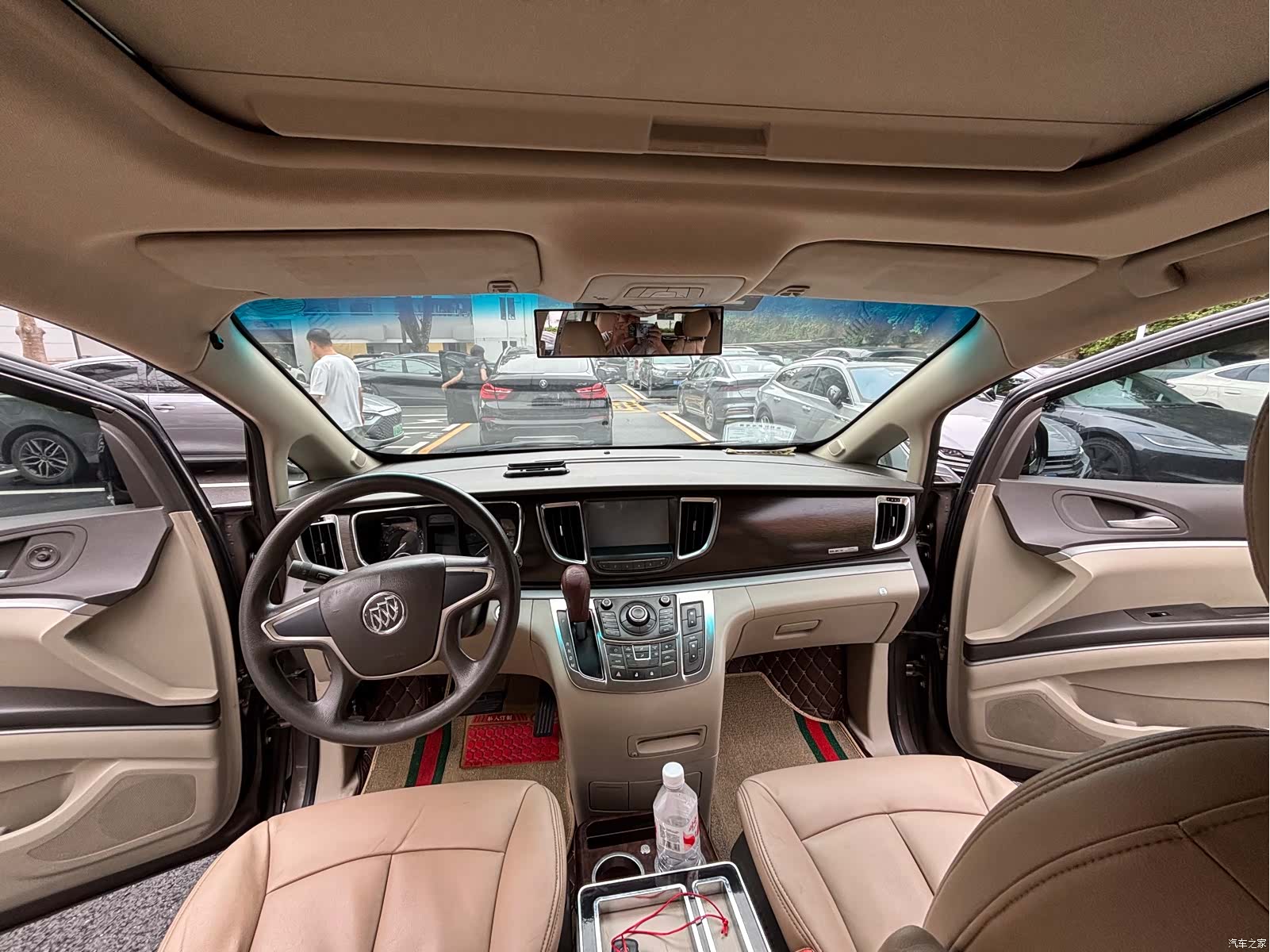 Buick GL8, 2012 14