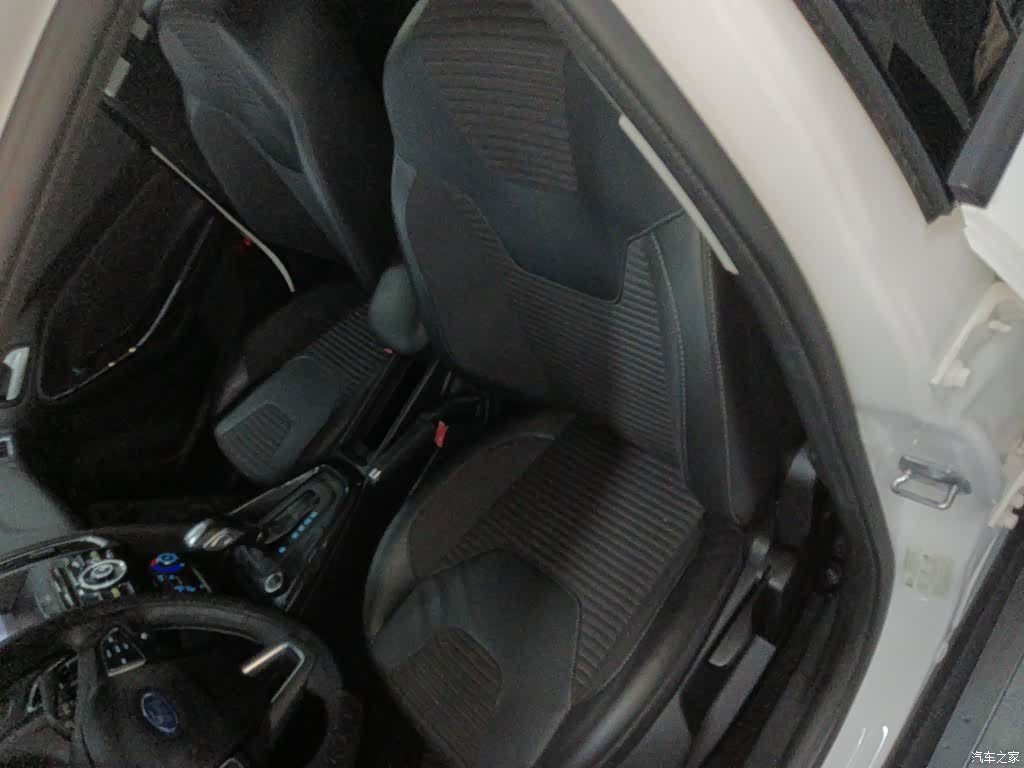 Ford Focus, 2018 15