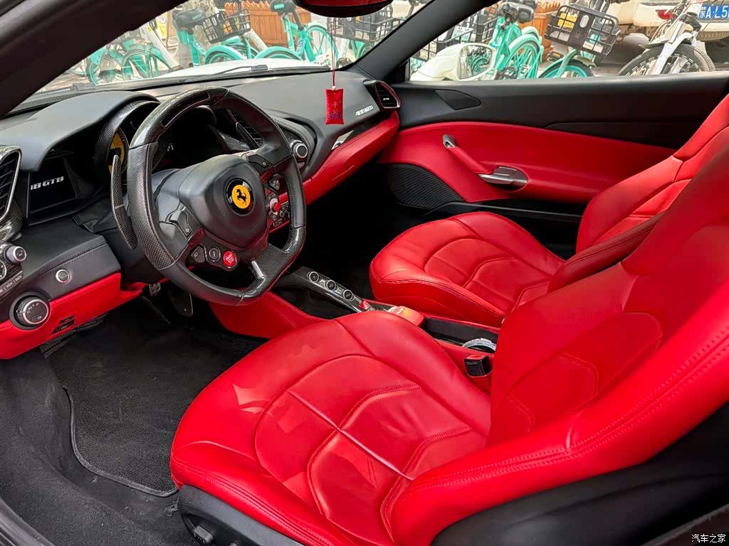 Ferrari 488, 2018 9