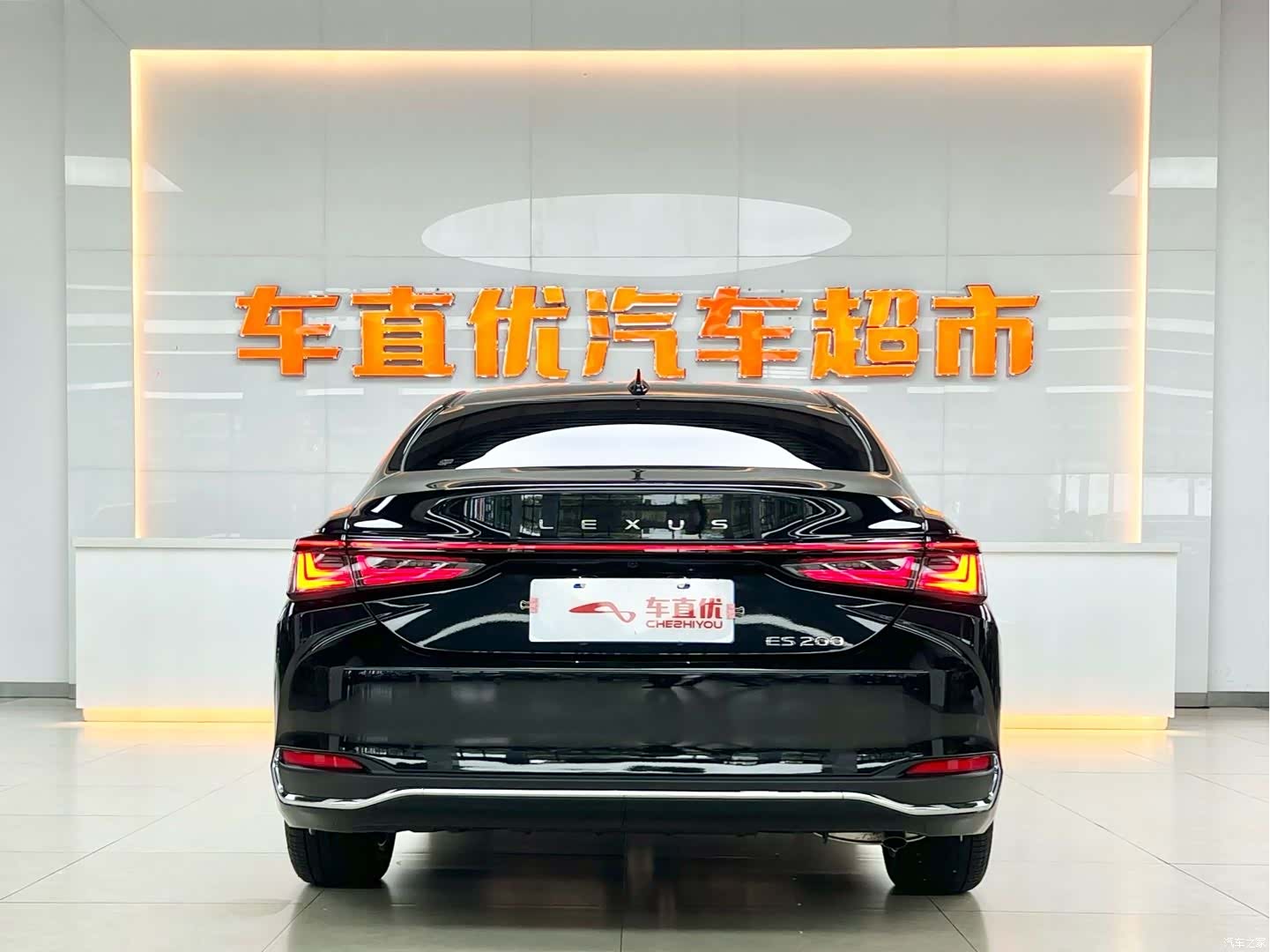 Lexus ES, 2025 6