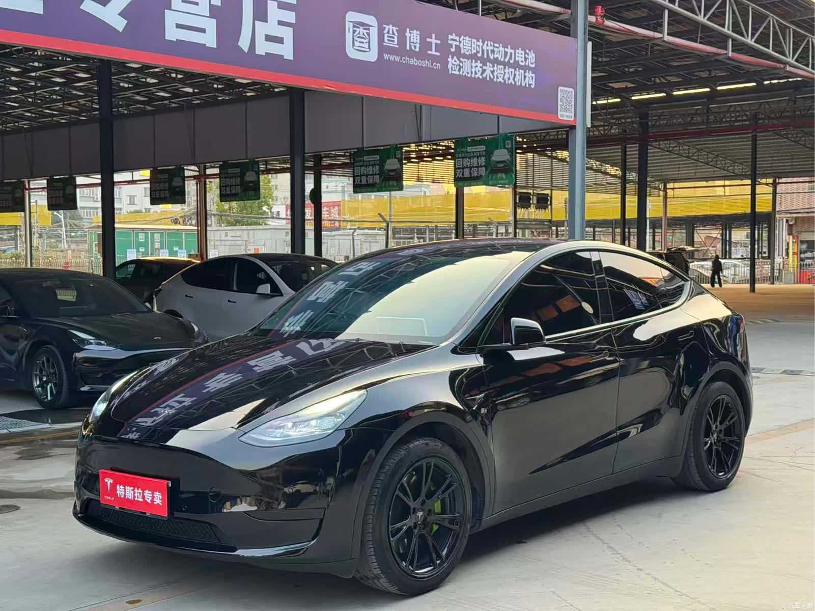 Tesla Model Y, 2022 1