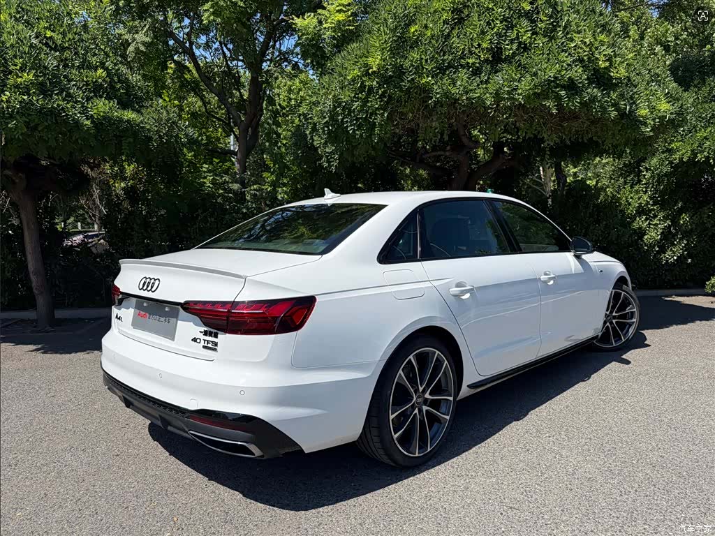 Audi A4L, 2023 3