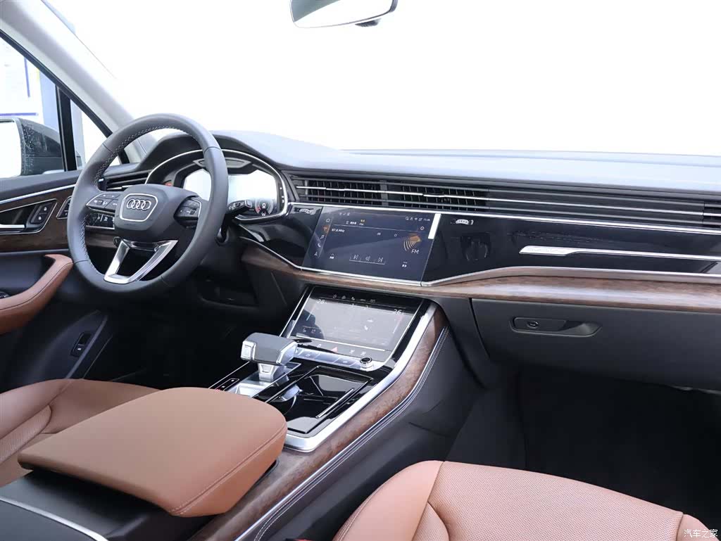 Audi Q7, 2026 19