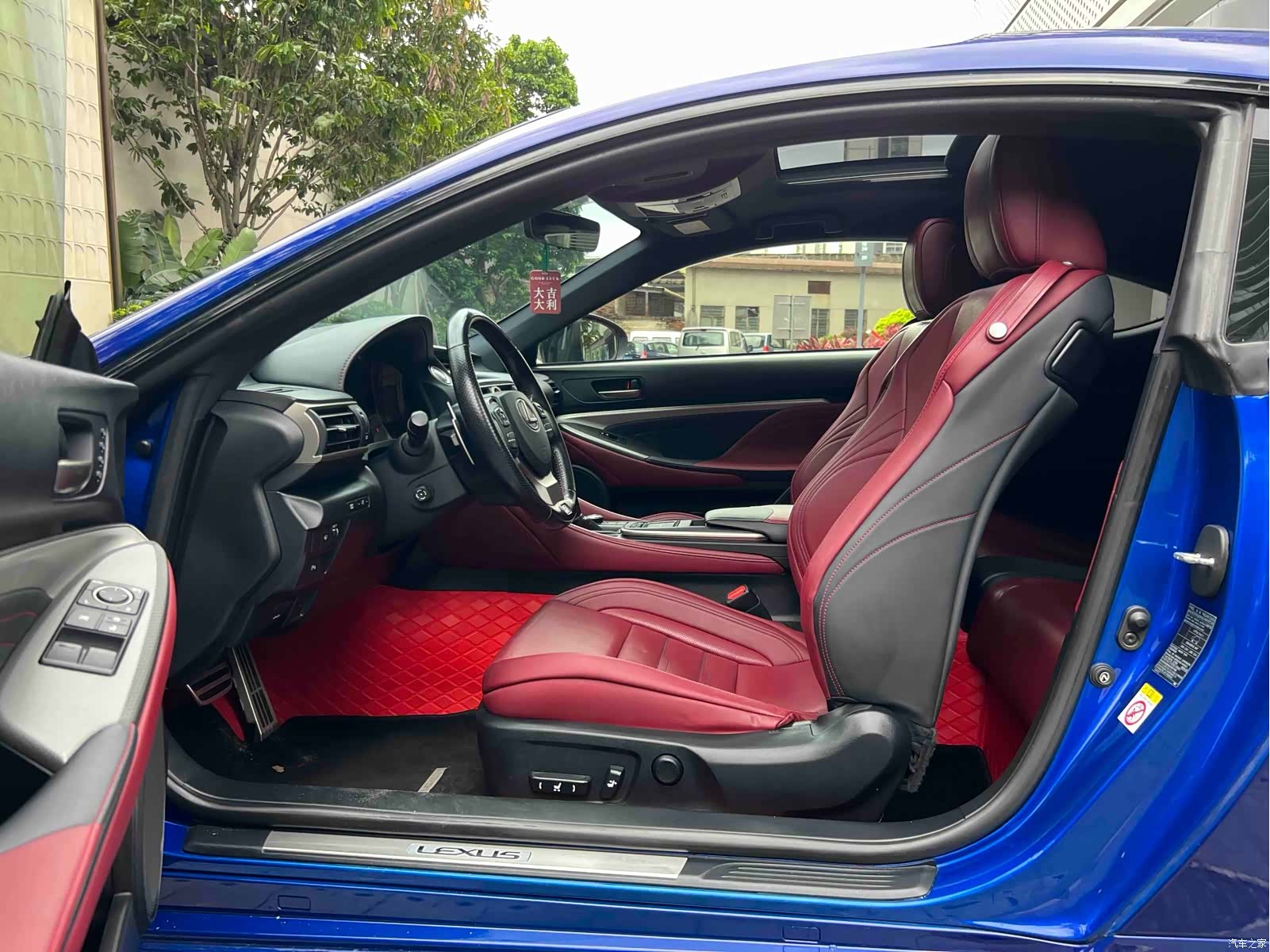 Lexus RC, 2017 11