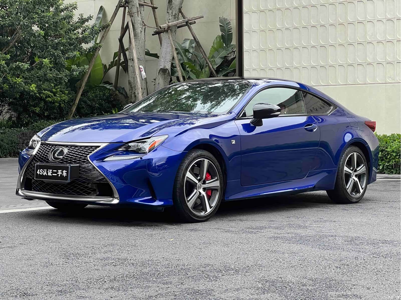 Lexus RC