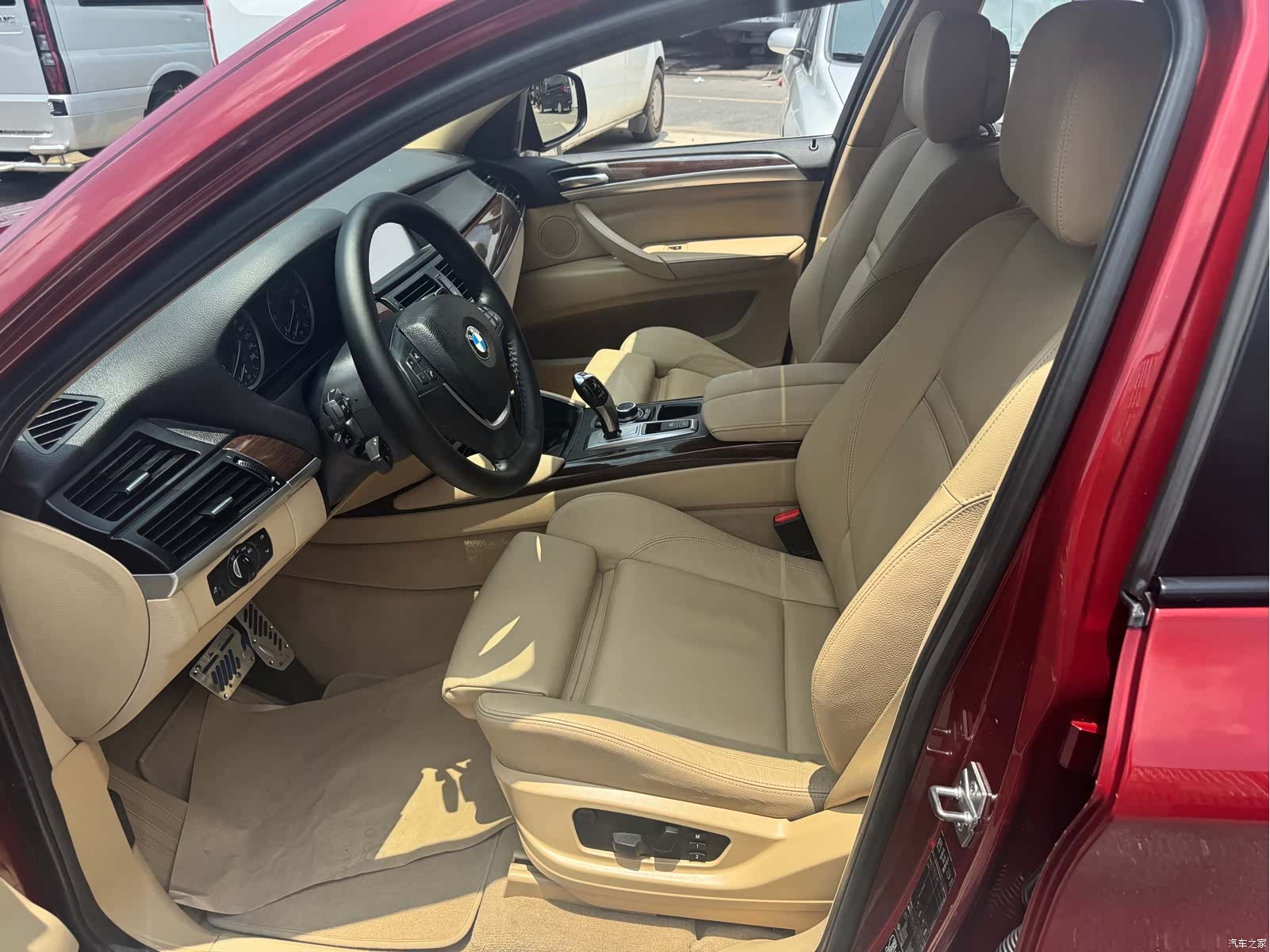 BMW X6, 2012 9