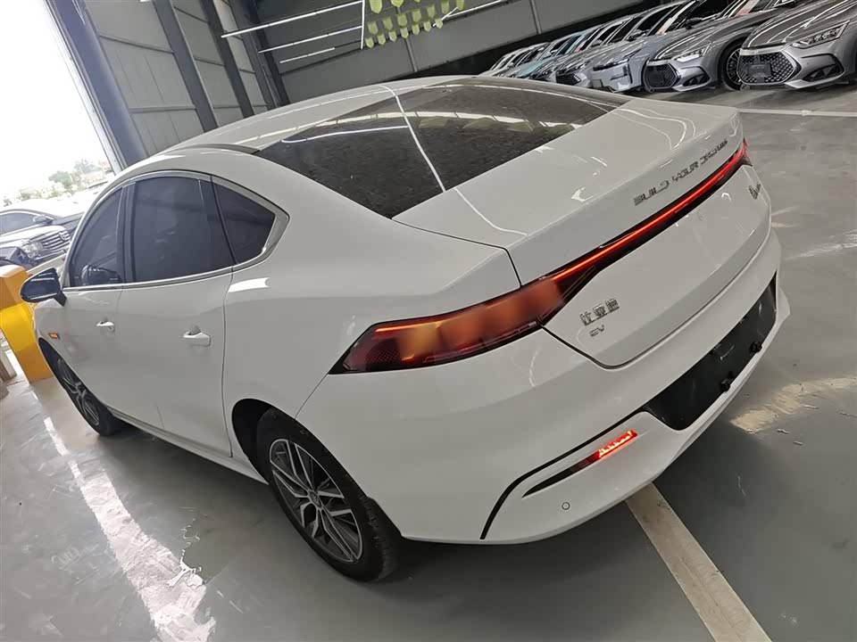 BYD Qin Yuan BYD Qin Yuan