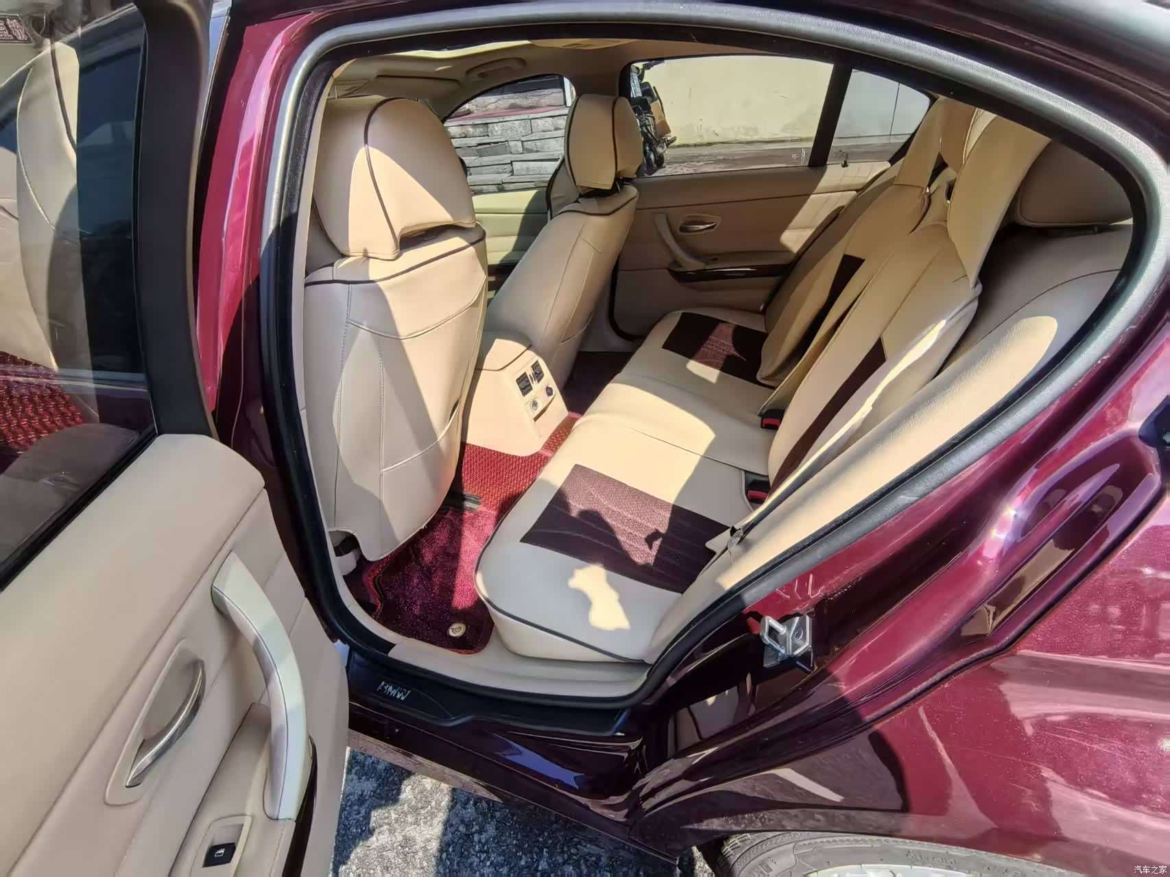 BMW 3 Series, 2010 9