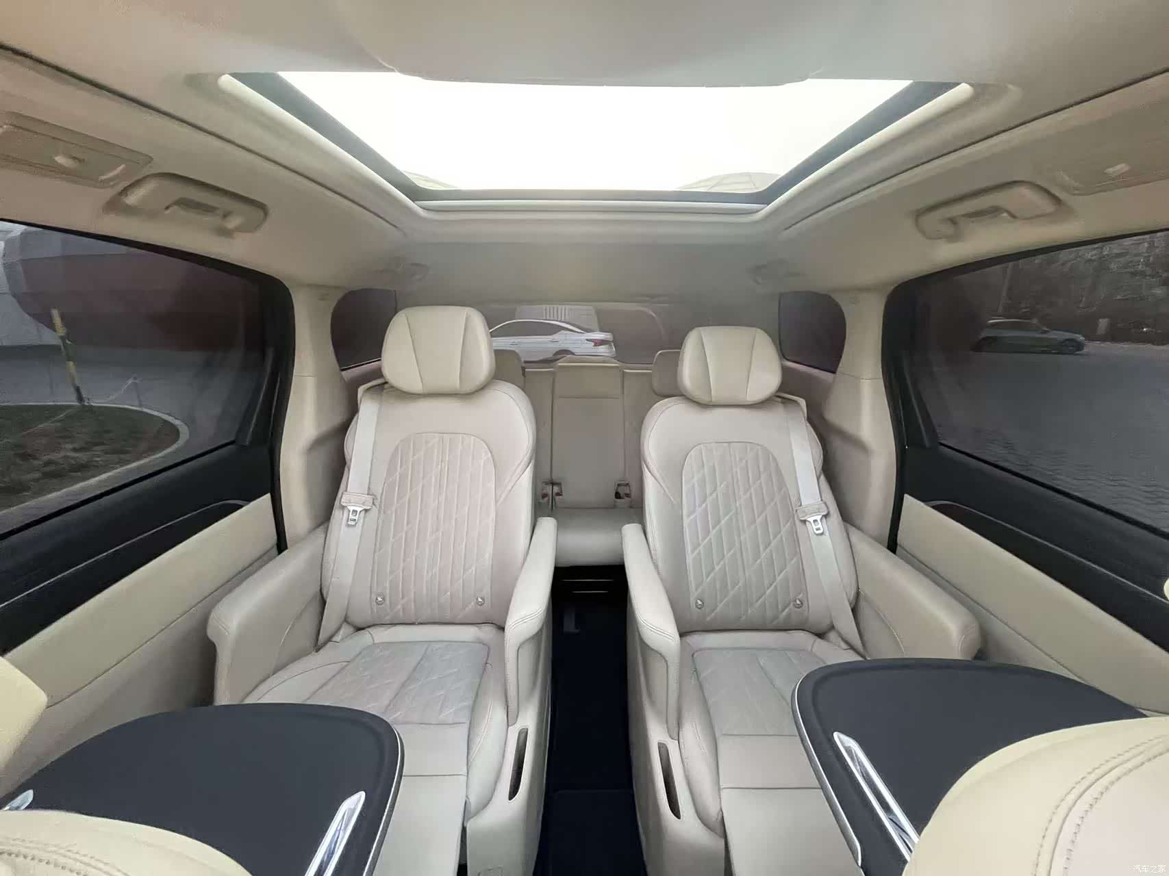 Buick GL8, 2022 21