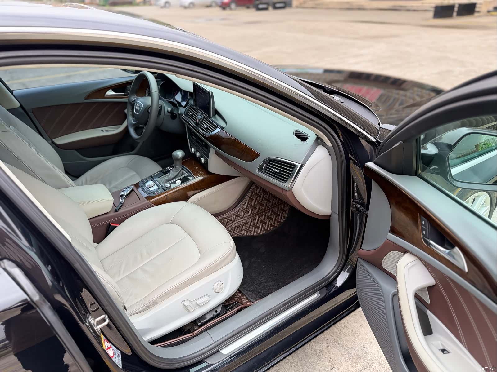 Audi A6L, 2014 16