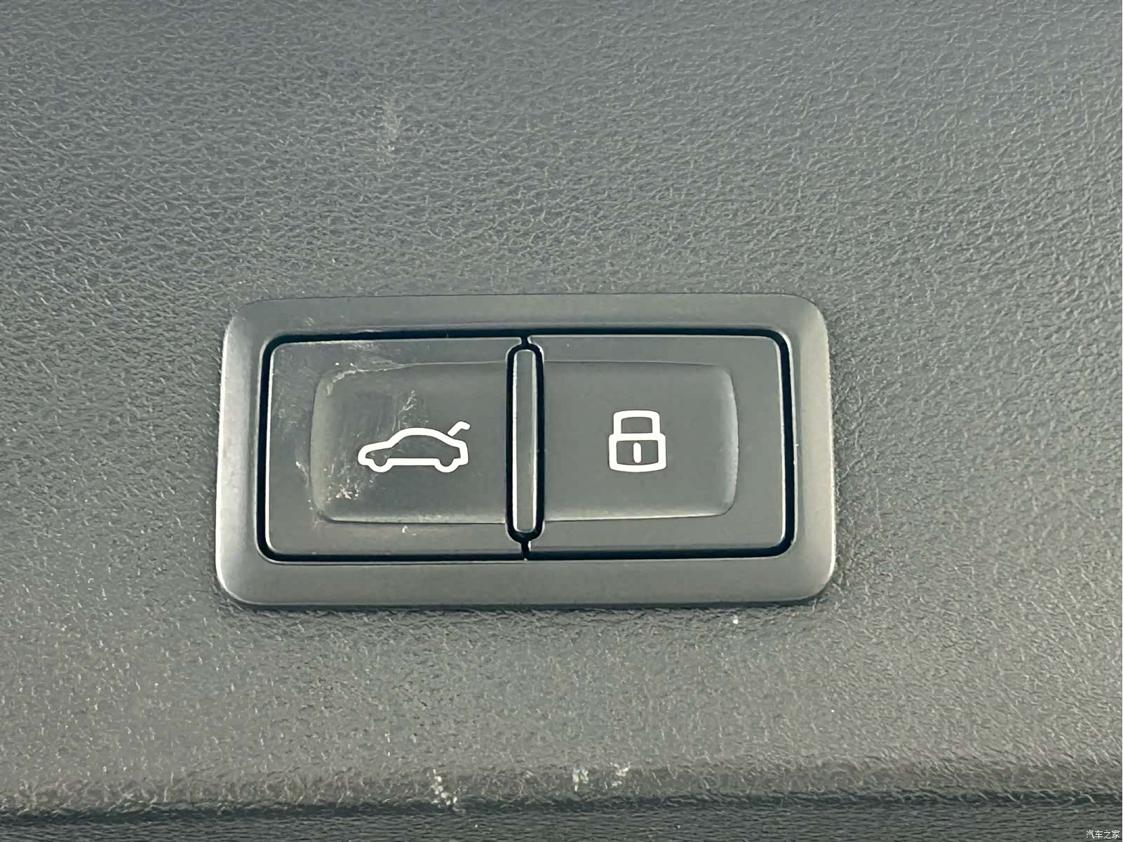 Audi Q2L, 2025 26