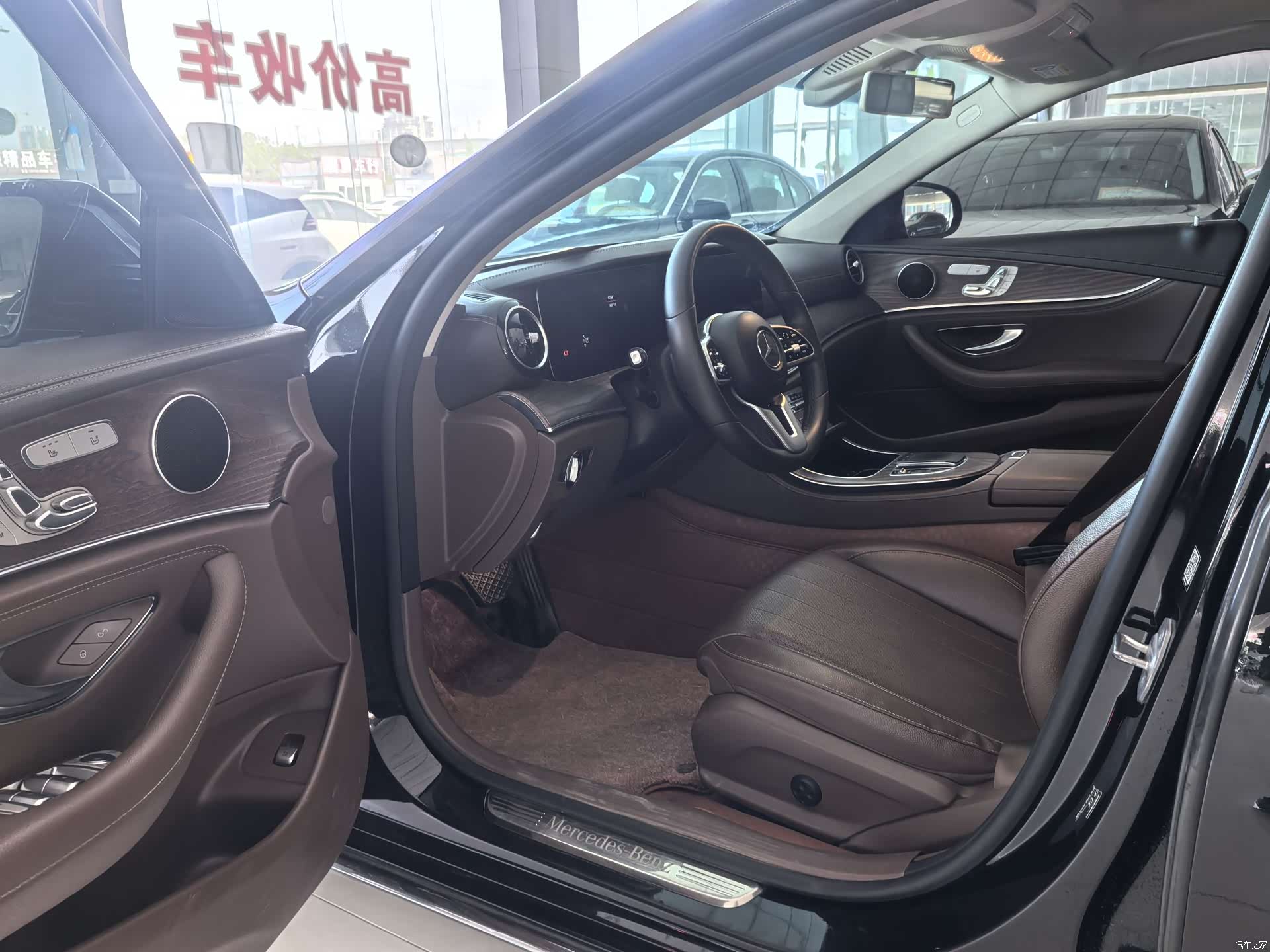Mercedes-Benz E-Class, 2020 4