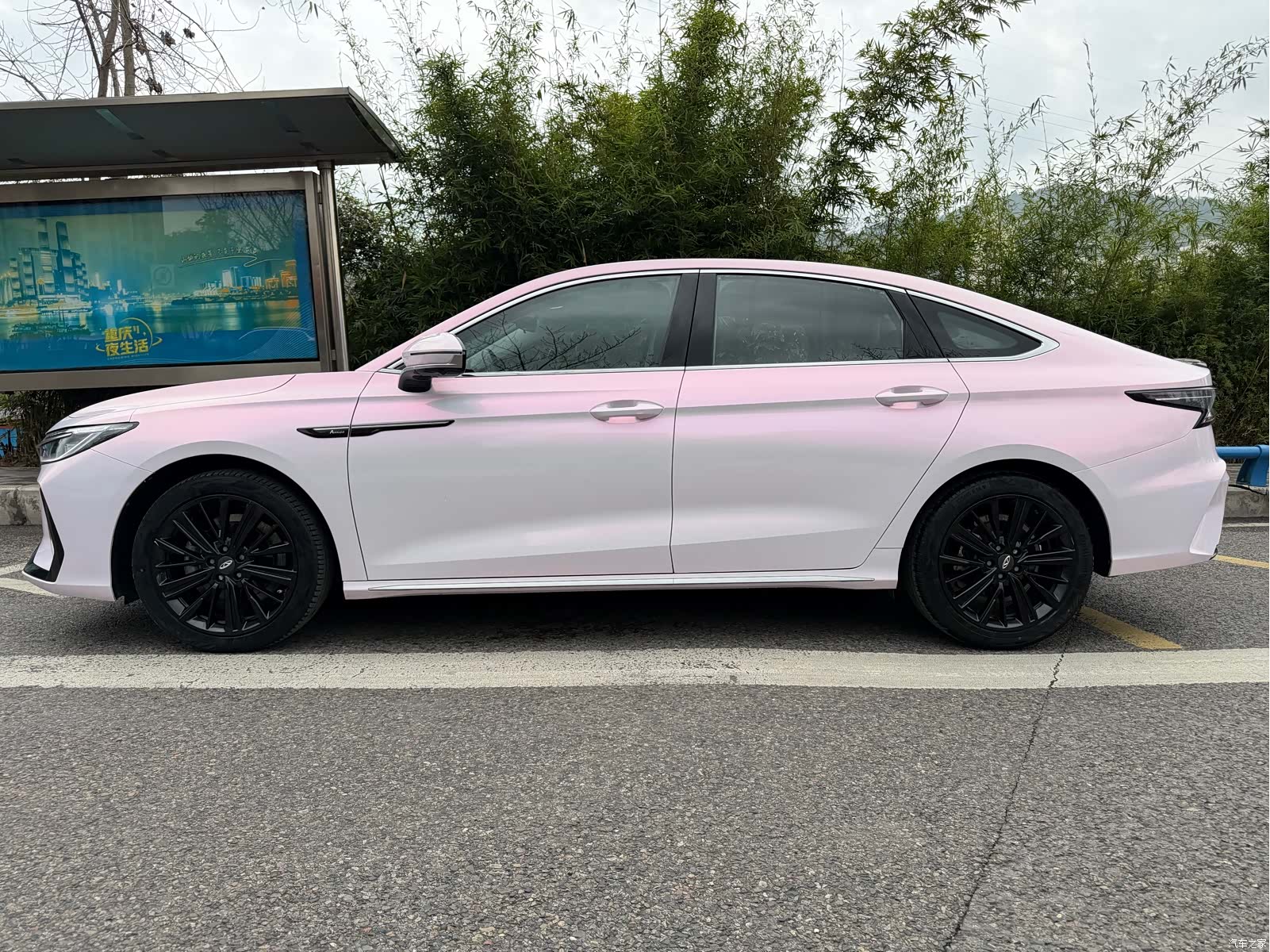Chery Arrizo 8, 2022 все фото