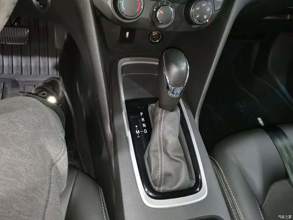 Chevrolet 320, 2018 10