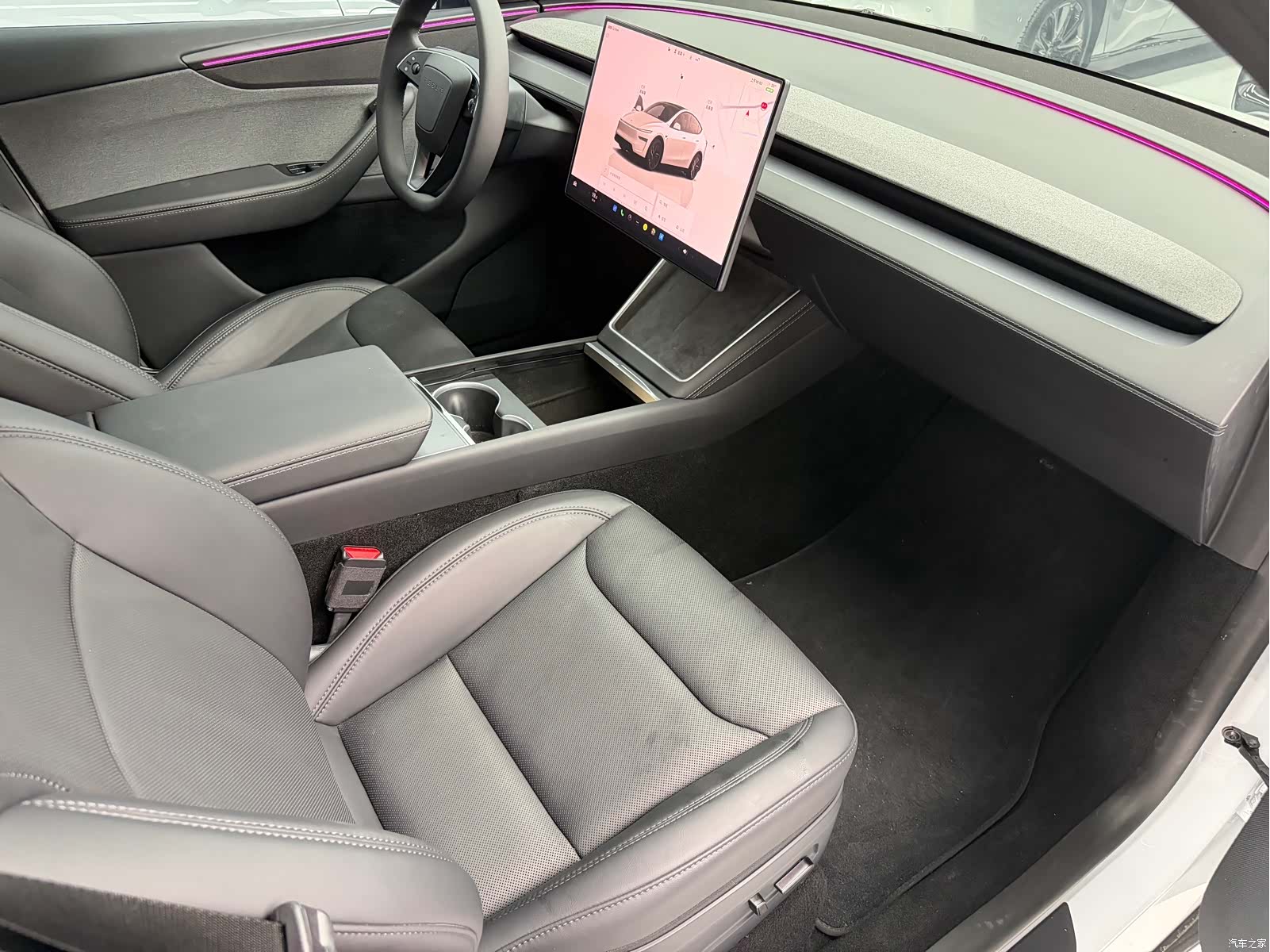 Tesla Model Y, 2026 9