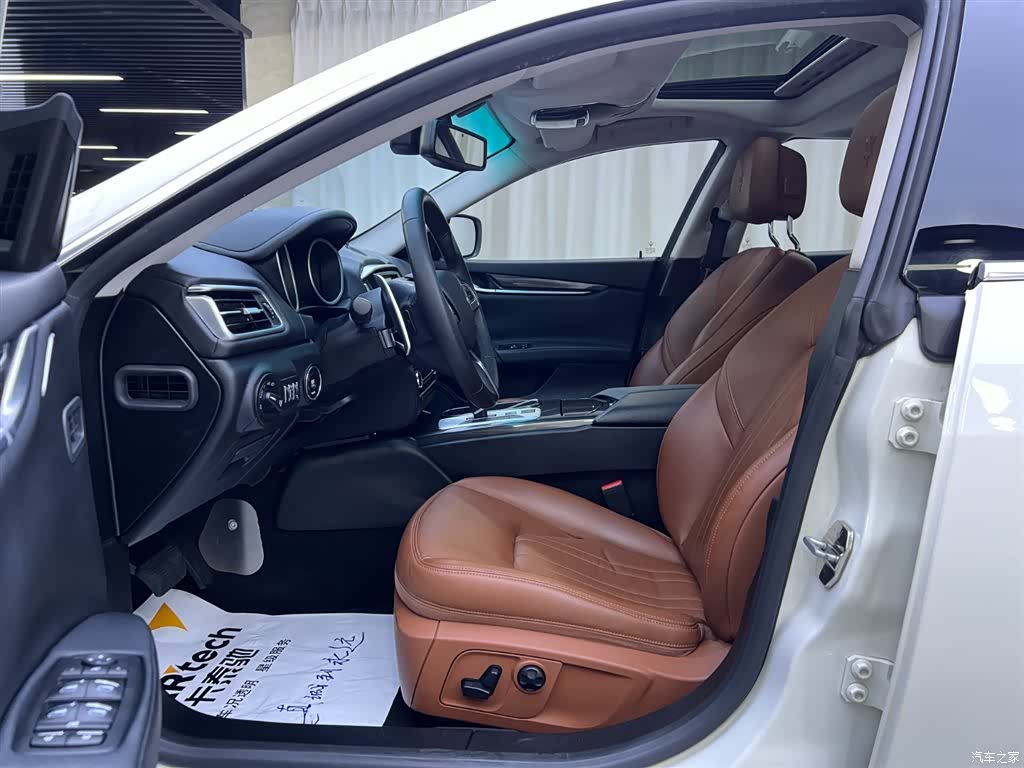 Maserati Ghibli, 2016 6