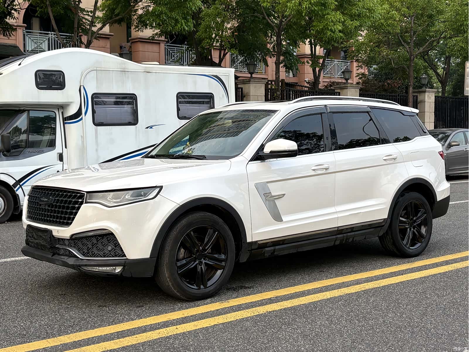 Zotye T800