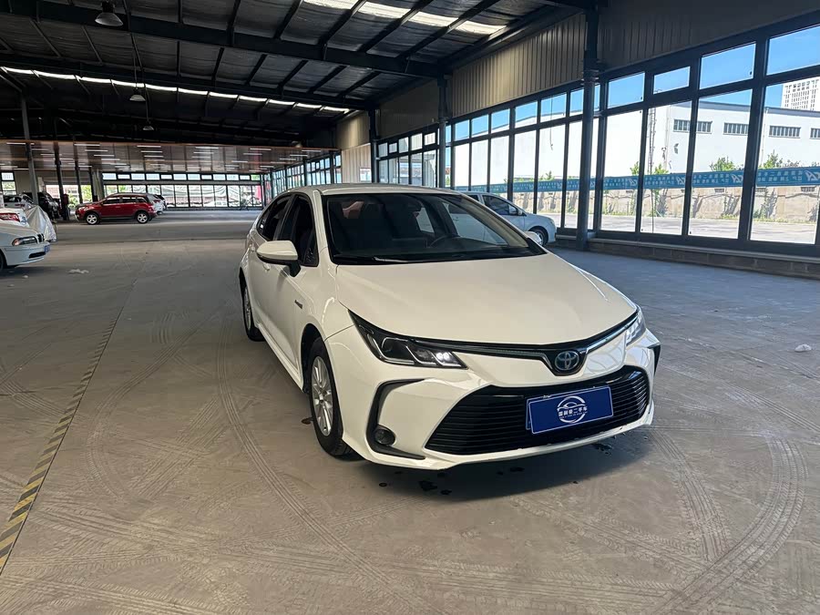 Toyota Corolla 2022, фото 3