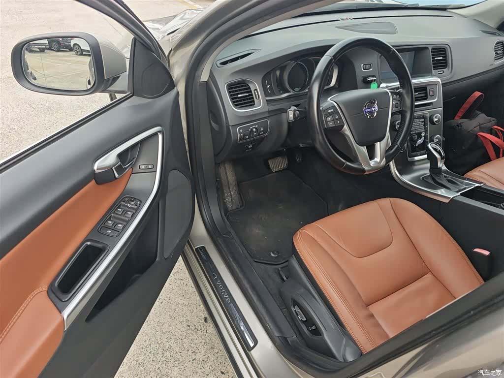 Volvo S60, 2014 16