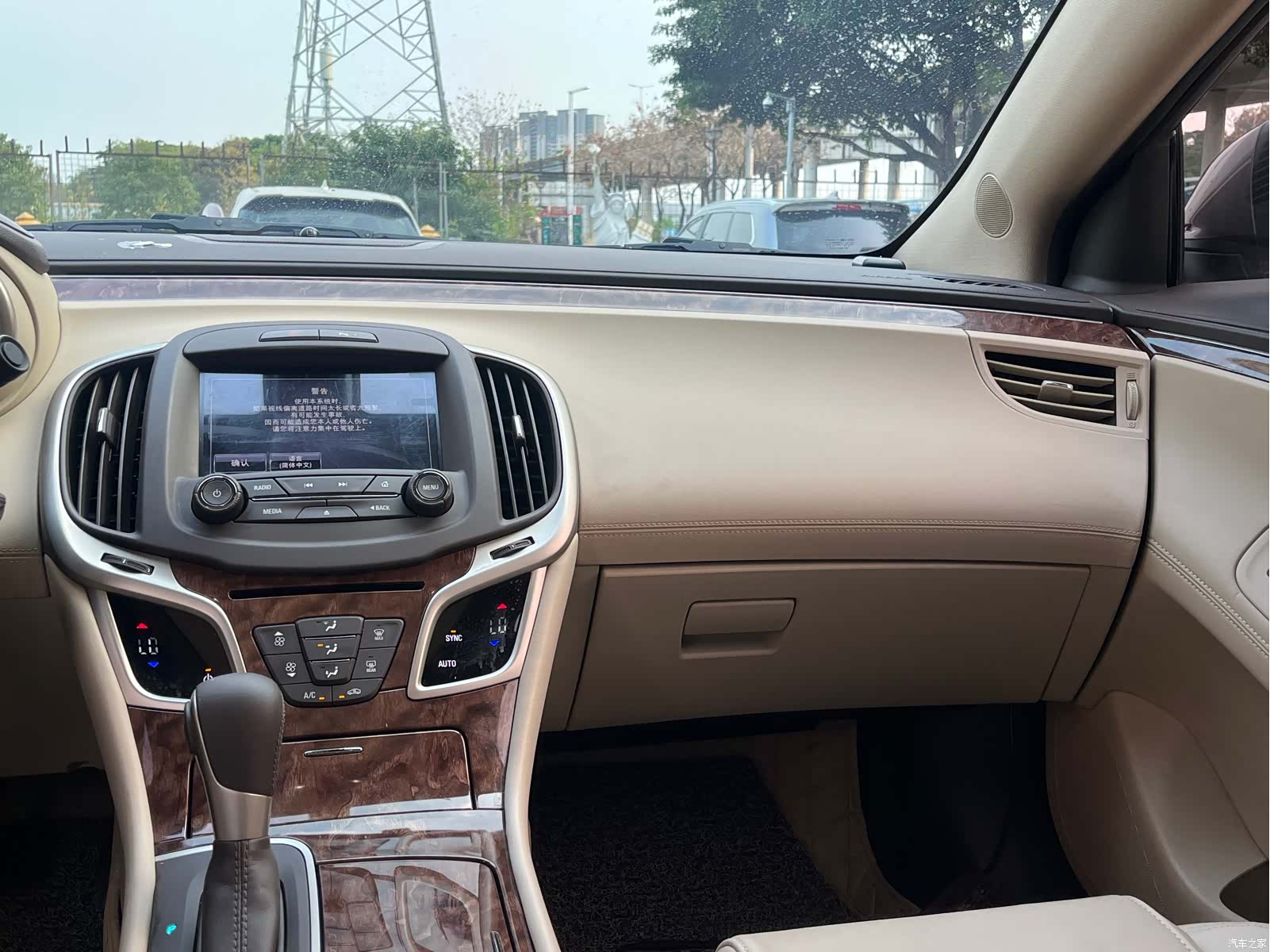 Buick LaCrosse, 2016 16