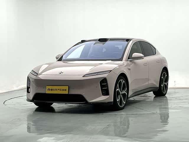 NIO ET5