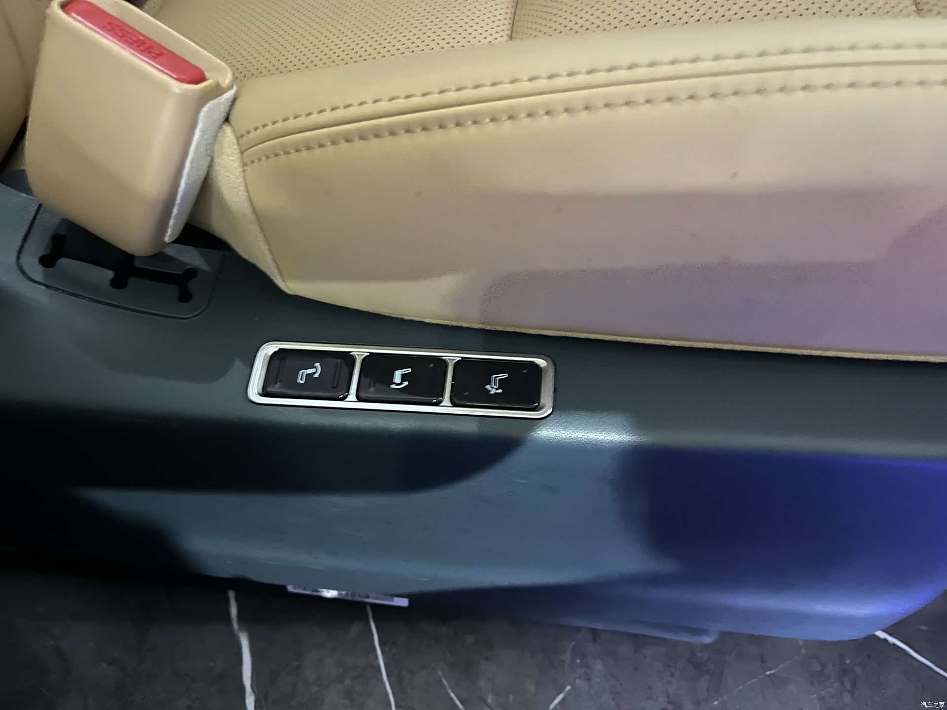 Trumpchi E8, 2024 12