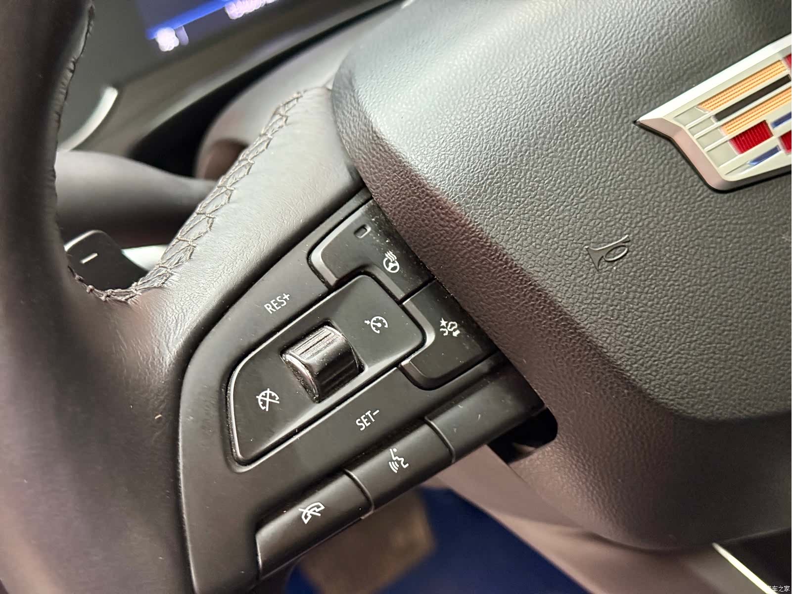Cadillac XT4, 2018 12