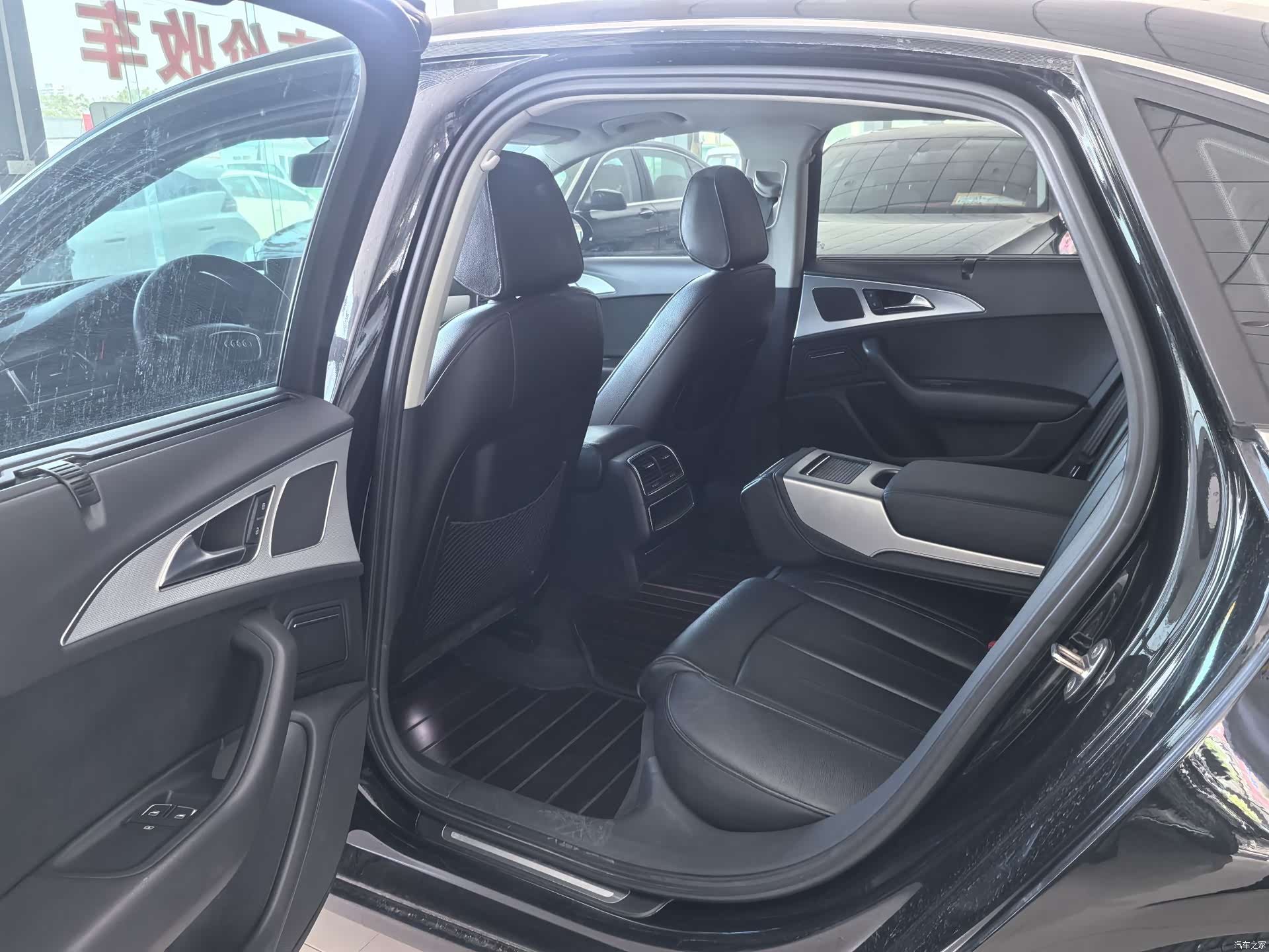Audi A6L, 2015 все фото