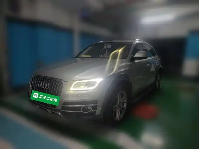 Audi Q5 2018 — купить из Китая под заказ