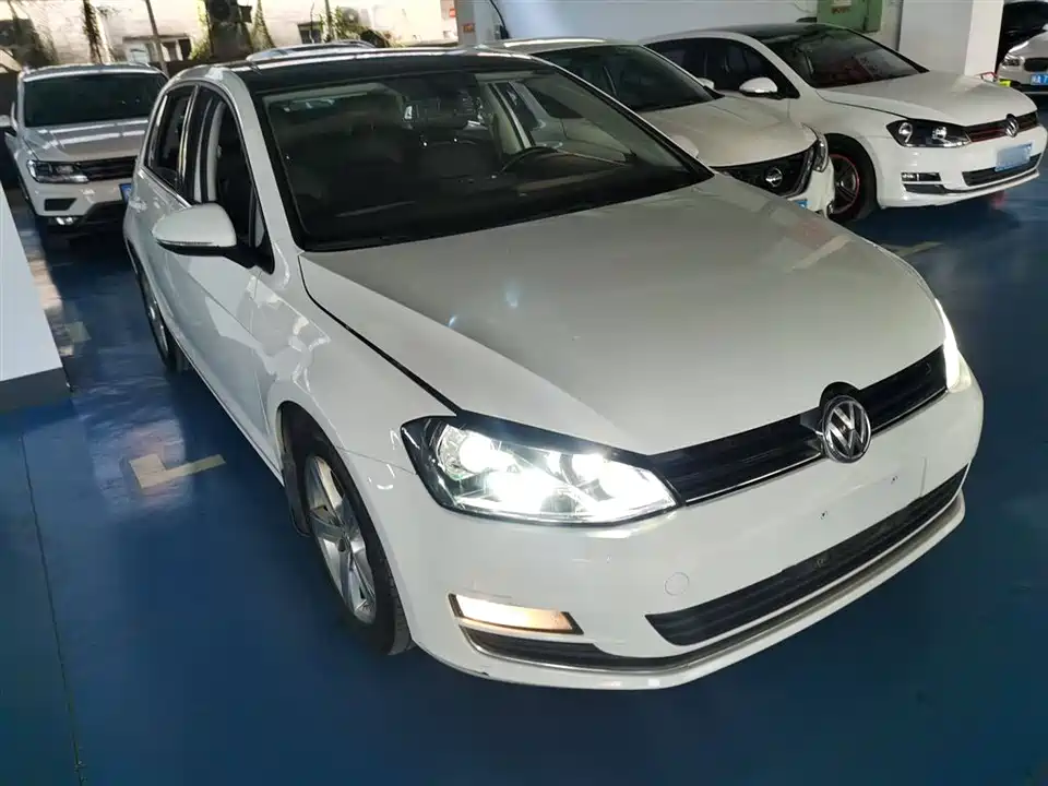 Volkswagen golf