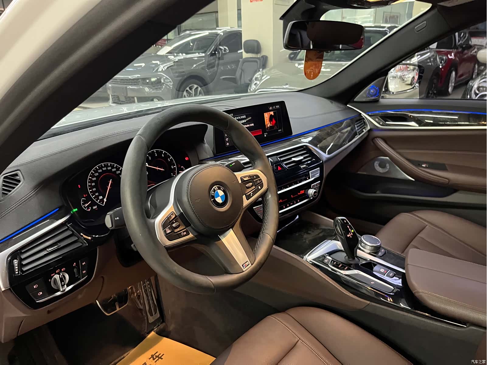 BMW 5 Series, 2019 11